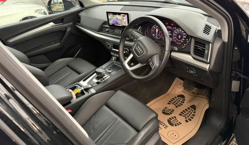 
								Audi Q5 S-line full									