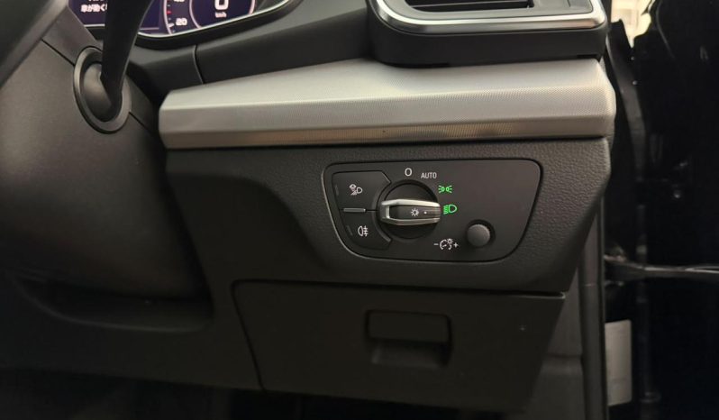 
								Audi Q5 S-line full									