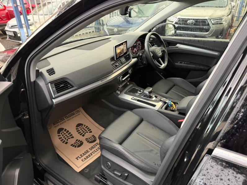 
								Audi Q5 S-line full									