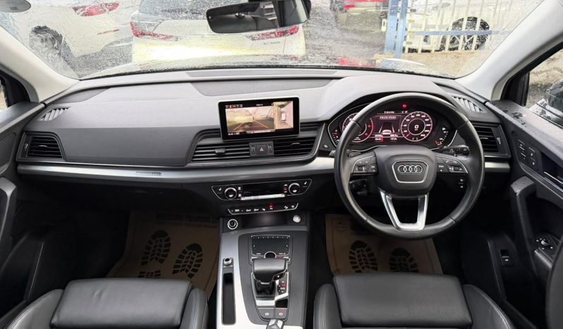 
								Audi Q5 S-line full									