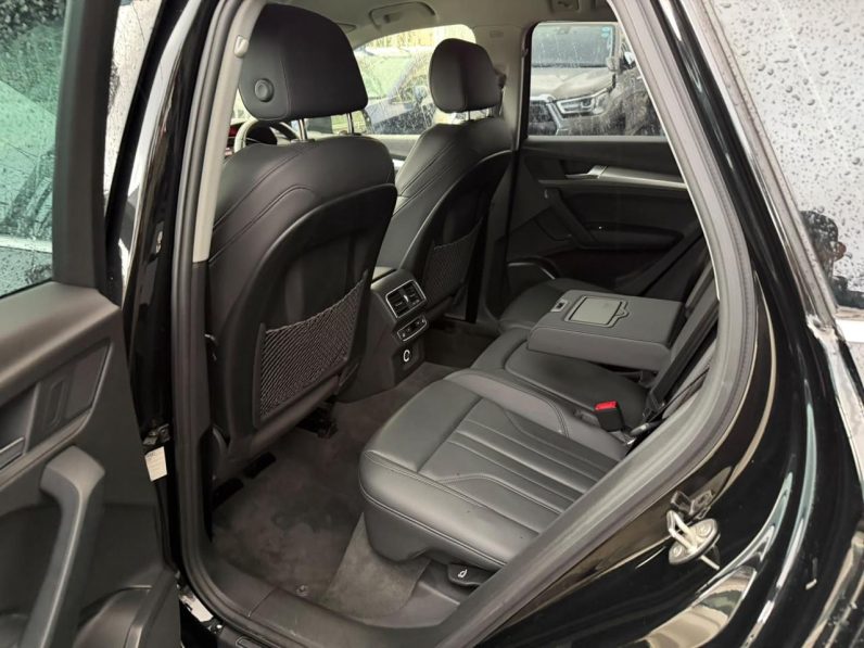
								Audi Q5 S-line full									