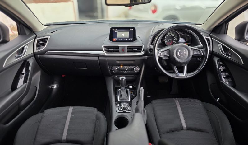 
								MAZDA AXELA full									