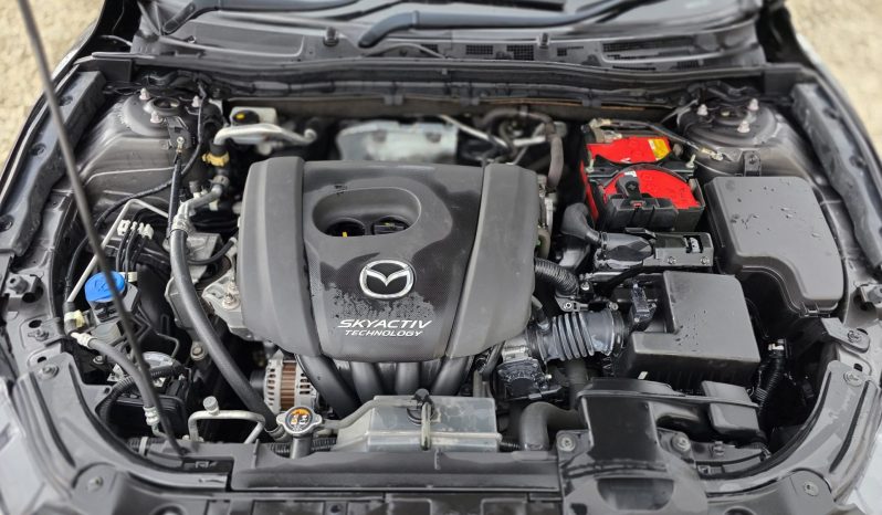 
								MAZDA AXELA full									