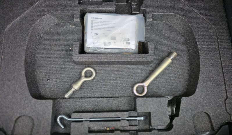 
								MAZDA AXELA full									