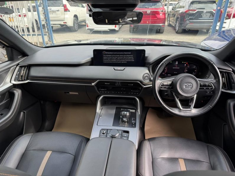 
								Mazda CX-60 full									
