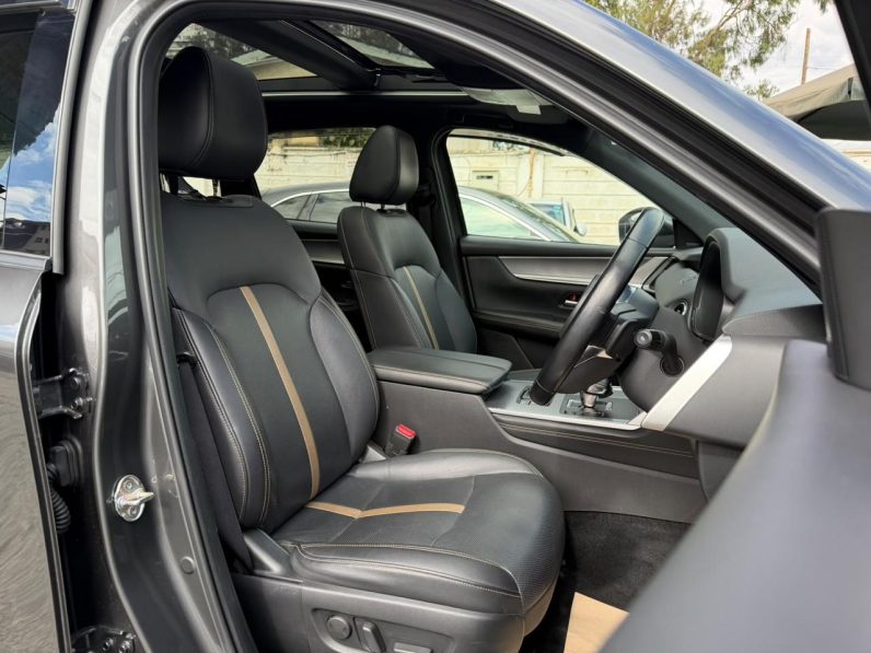 
								Mazda CX-60 full									