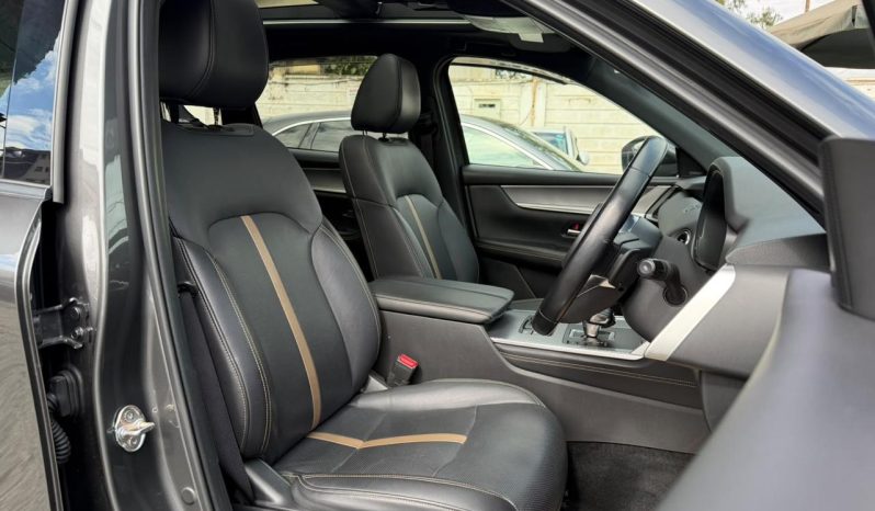 
								Mazda CX-60 full									