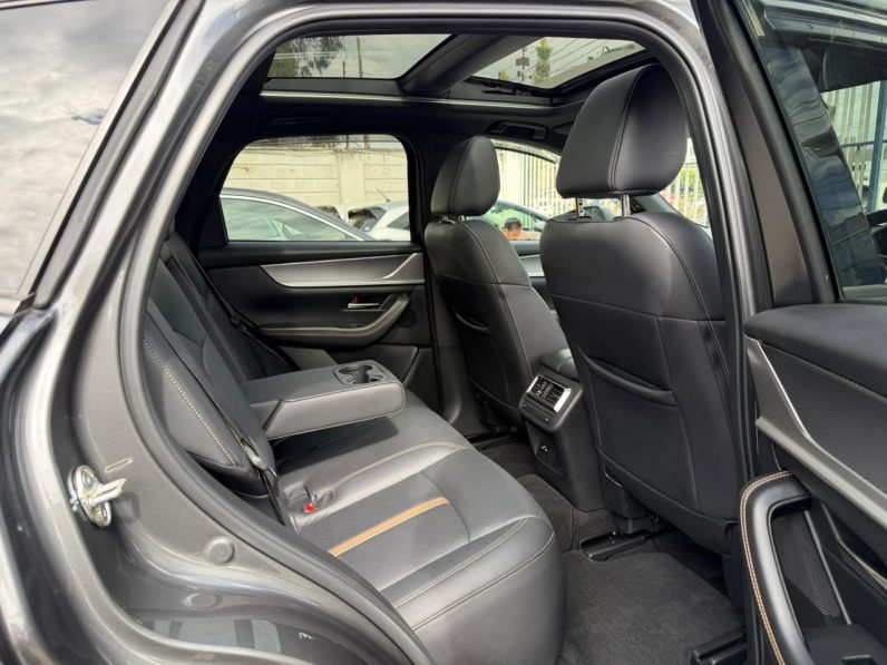 
								Mazda CX-60 full									