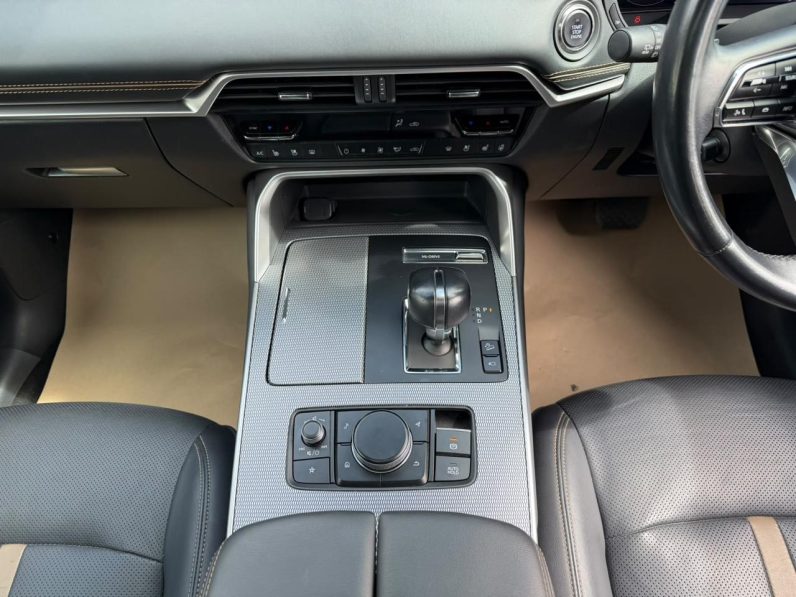 
								Mazda CX-60 full									