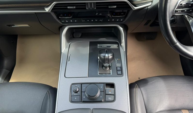 
								Mazda CX-60 full									