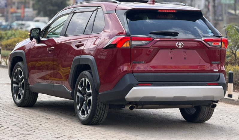 
								Toyota Rav4 Adventure full									