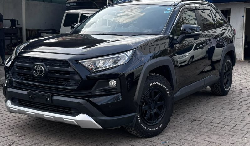 
								Toyota Rav4 Adventure full									