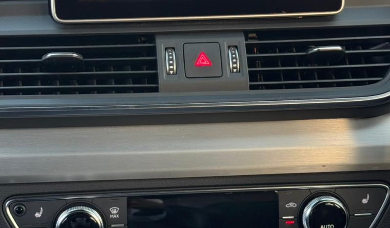 
								Audi Q5 full									