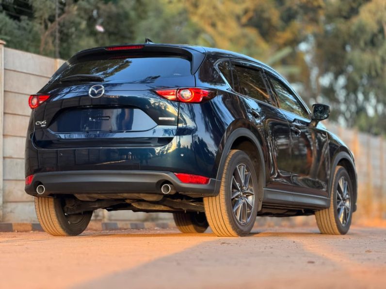 
								Mazda CX5 full									