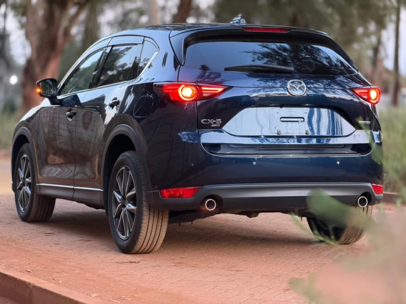 
								Mazda CX5 full									
