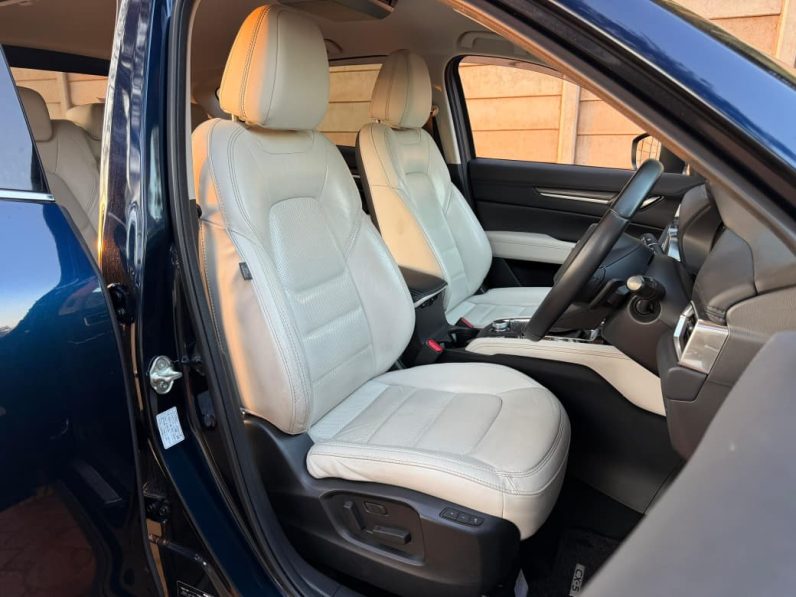
								Mazda CX5 full									