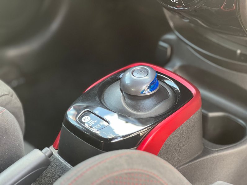 
								Nissan Note full									