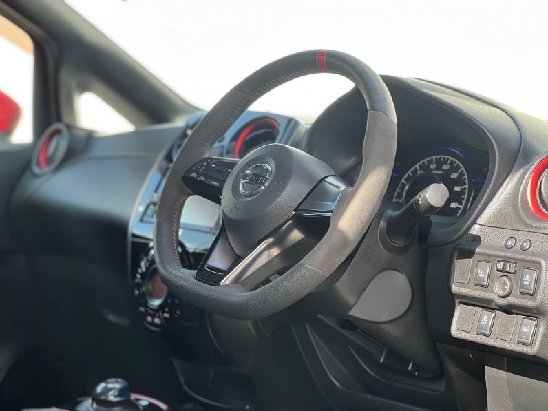 
								Nissan Note full									
