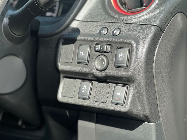 
								Nissan Note full									