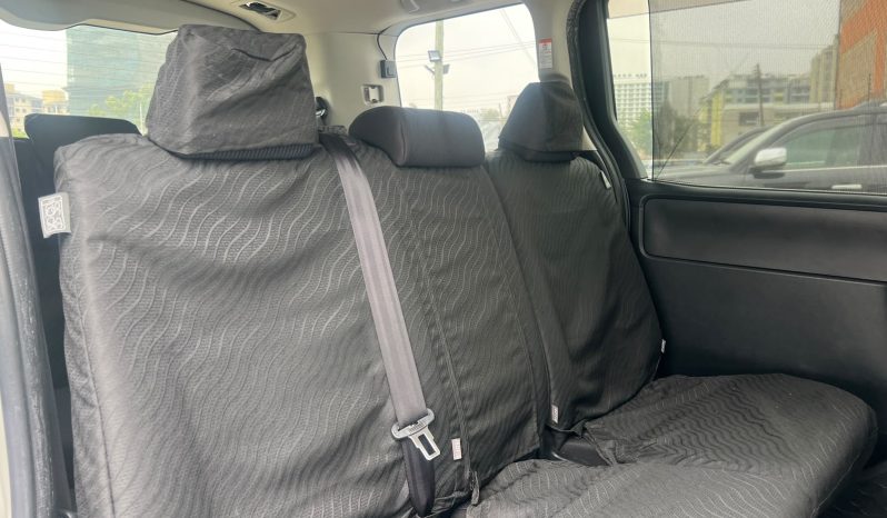 
								Toyota Noah full									