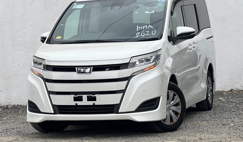 
								Toyota Noah full									