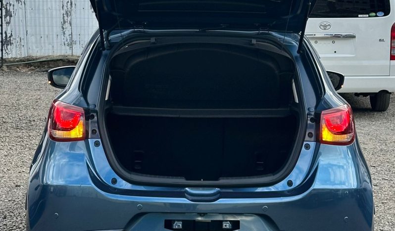 
								MAZDA DEMIO full									