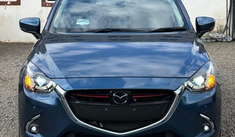 
								MAZDA DEMIO full									