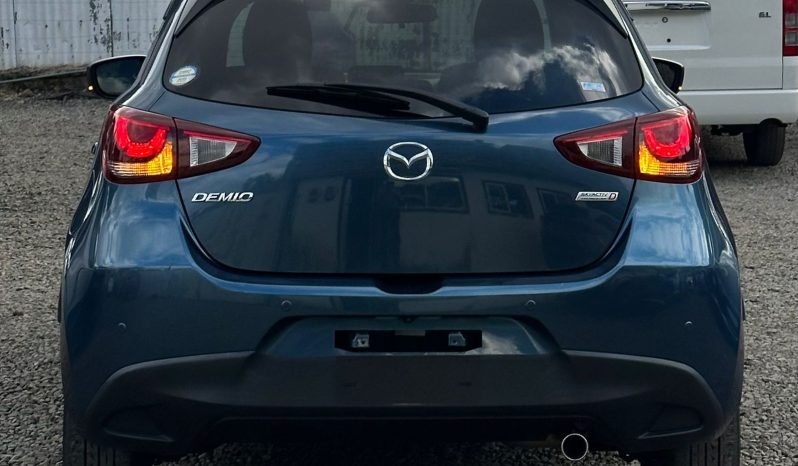 
								MAZDA DEMIO full									