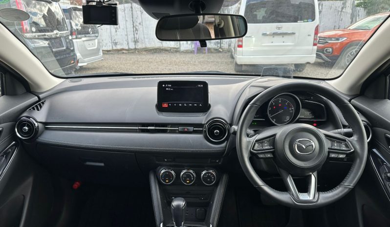 
								MAZDA DEMIO full									