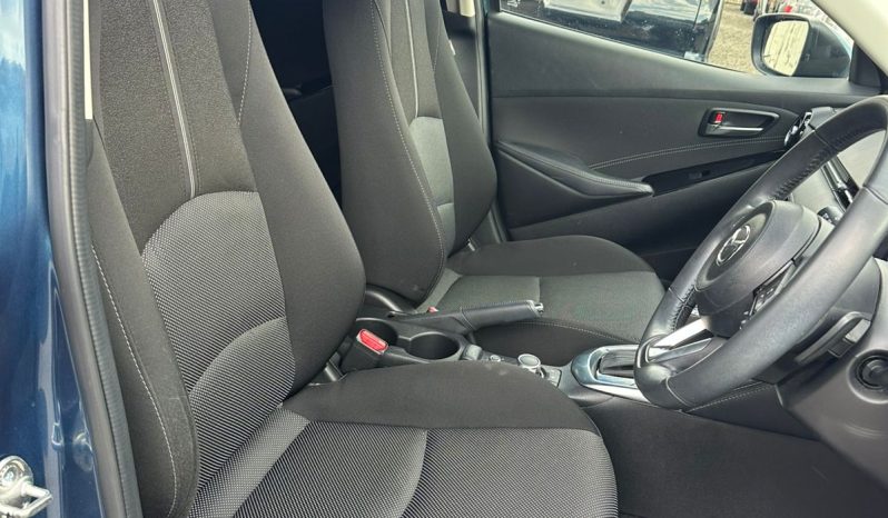 
								MAZDA DEMIO full									