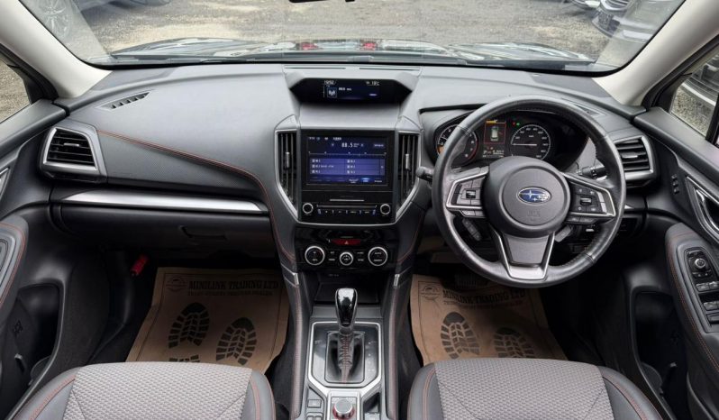 
								Subaru Forester full									