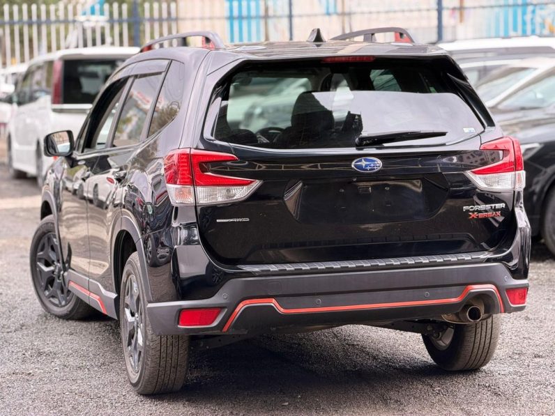 
								Subaru Forester full									
