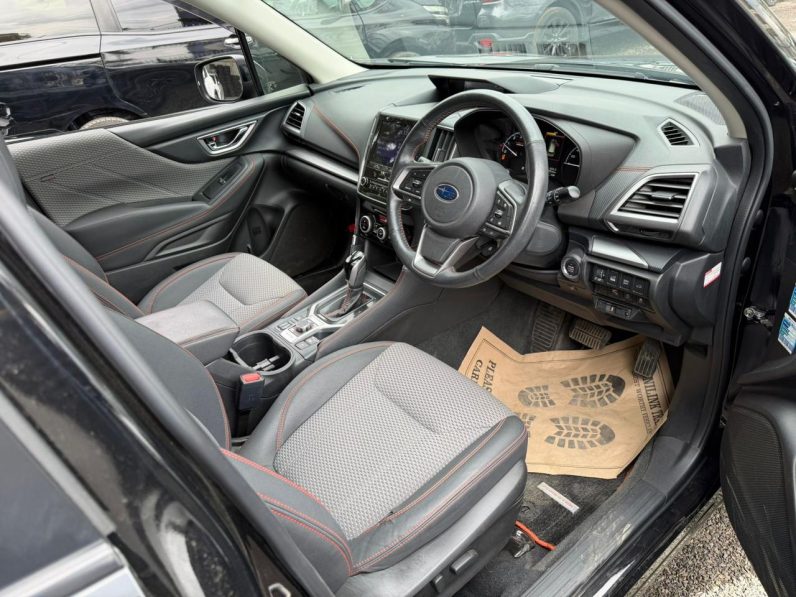
								Subaru Forester full									