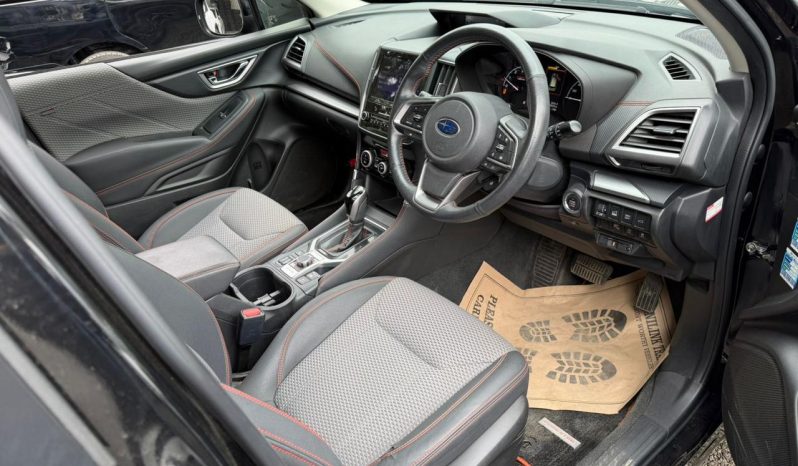 
								Subaru Forester full									