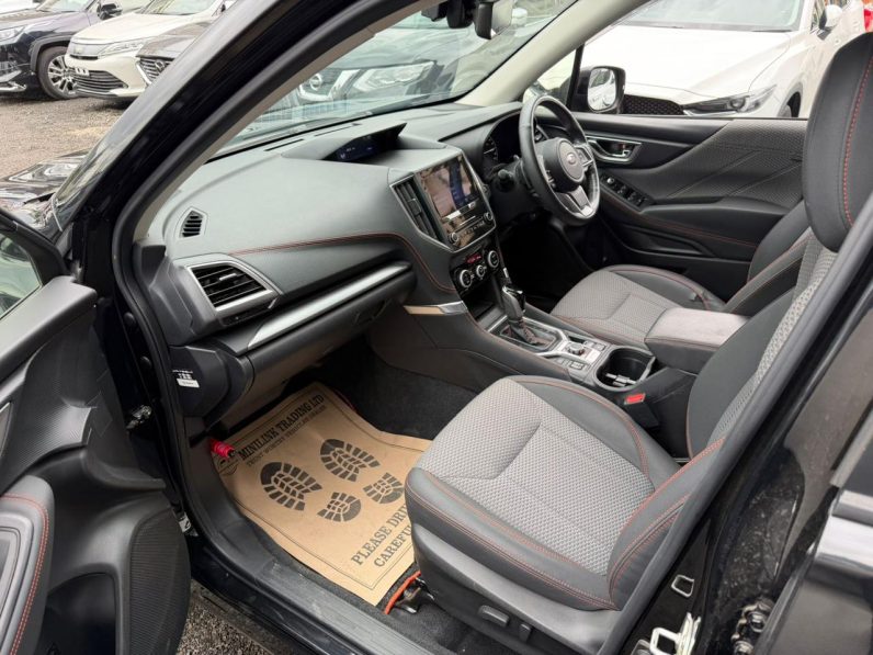 
								Subaru Forester full									