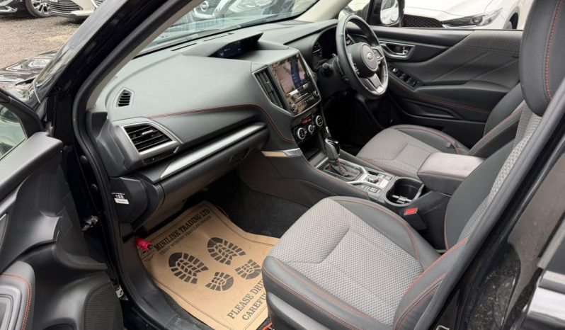 
								Subaru Forester full									