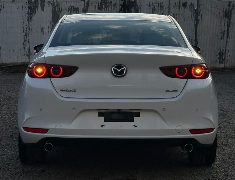 
								MAZDA 3 full									
