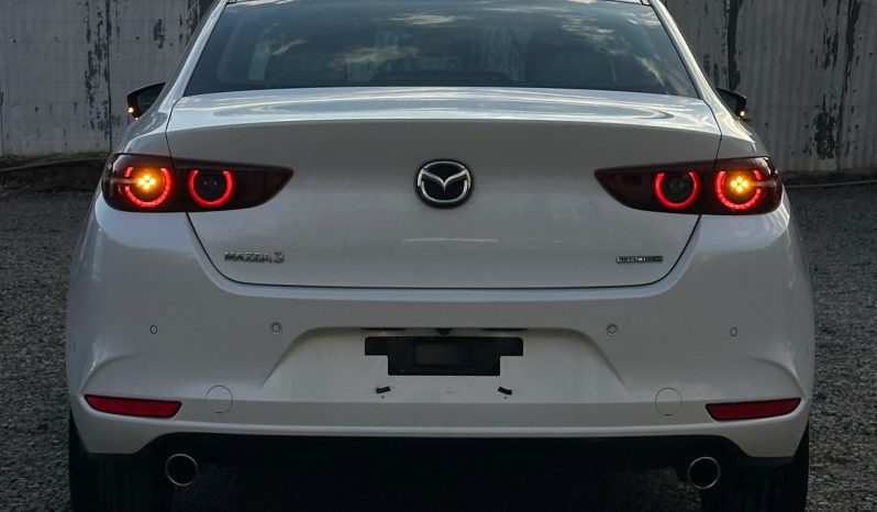 
								MAZDA 3 full									
