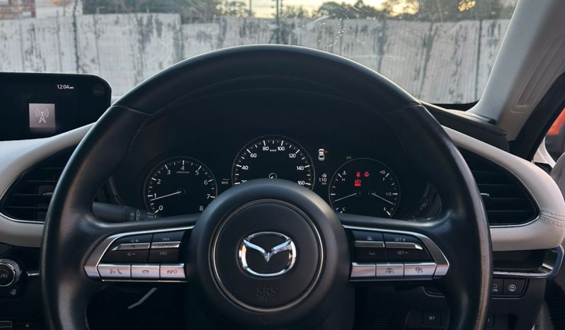 
								MAZDA 3 full									