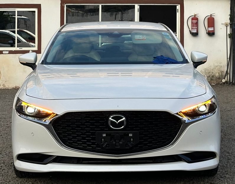 
								MAZDA 3 full									