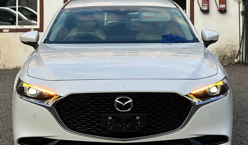 
								MAZDA 3 full									