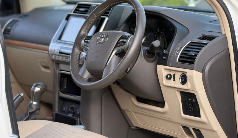 
								land cruiser prado Txl full									