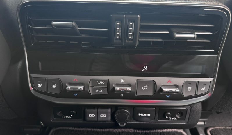 
								land cruiser LC300 ZX full									