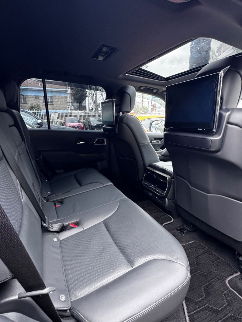 
								land cruiser LC300 ZX full									