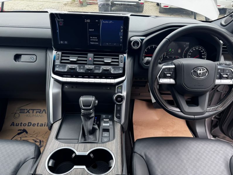 
								land cruiser LC300 ZX full									