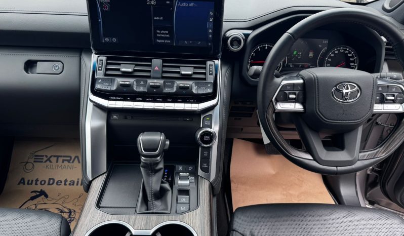 
								land cruiser LC300 ZX full									