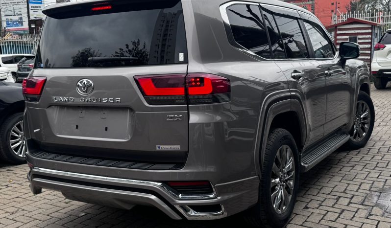 
								land cruiser LC300 ZX full									