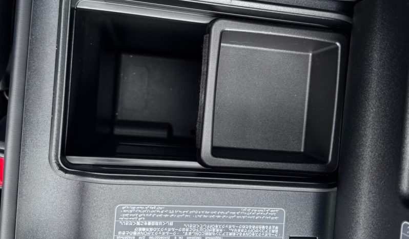 
								land cruiser LC300 ZX full									