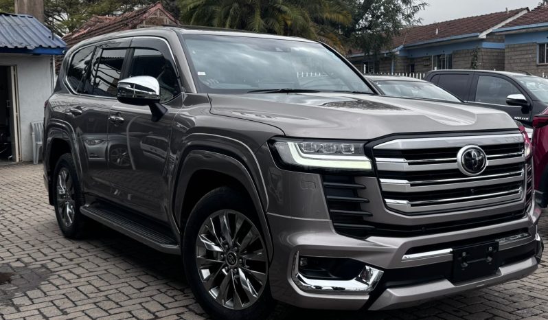 
								land cruiser LC300 ZX full									