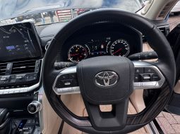 Toyota Land Cruiser LC300 ZX